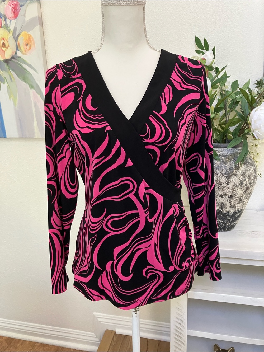 Y2k INC International Concepts Black & Hot Pink Faux Wrap Long Sleeve Top